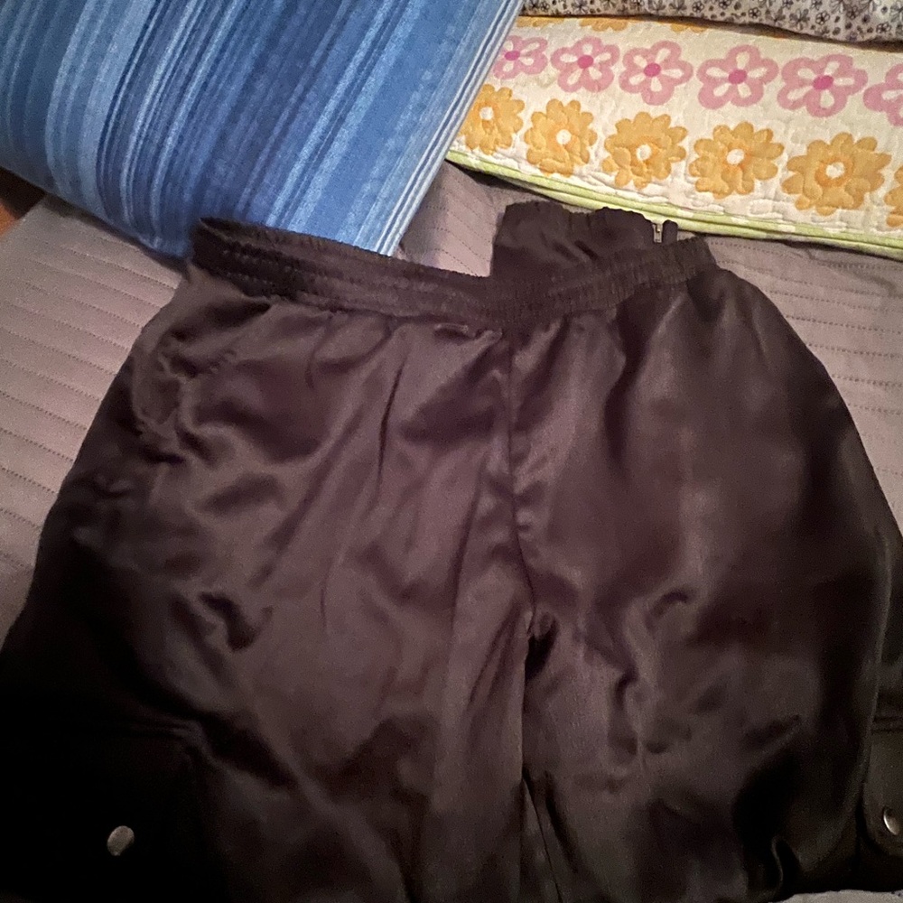 Dress pants satin style